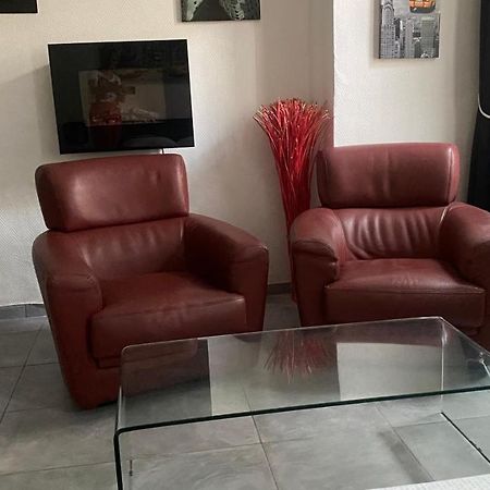 Le Suffren, Ventile ,Wifi, A 100 M De La Plage Toulon Ngoại thất bức ảnh