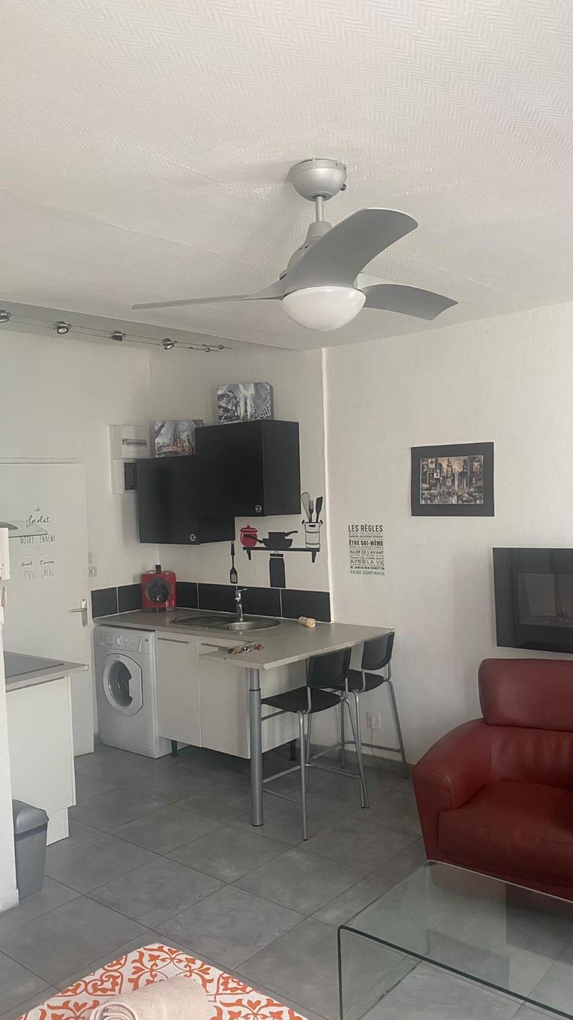 Le Suffren, Ventile ,Wifi, A 100 M De La Plage Toulon Ngoại thất bức ảnh